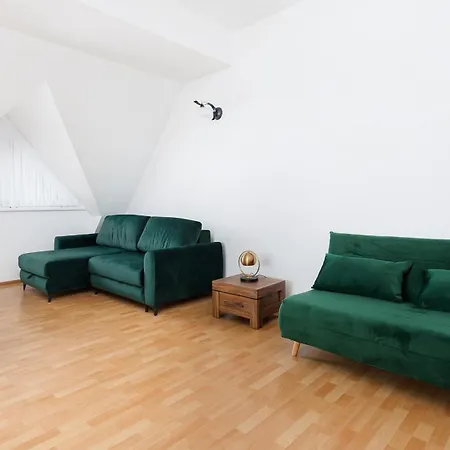 Centrum, Sun & Snow *