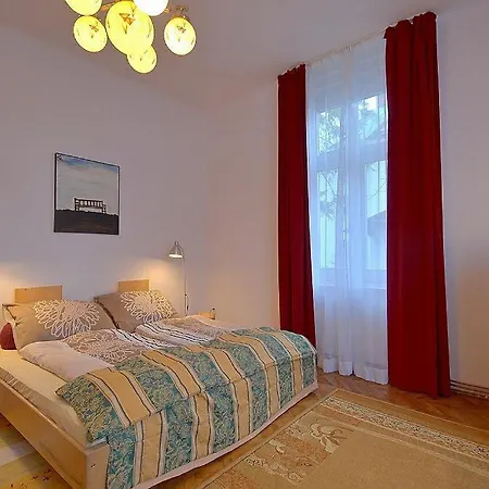 Centrum, Sun & Snow *