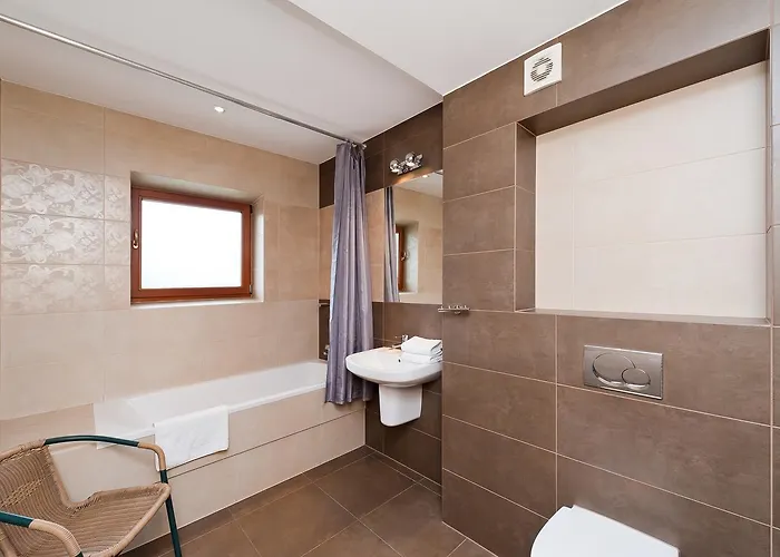 Centrum, Sun & Snow *